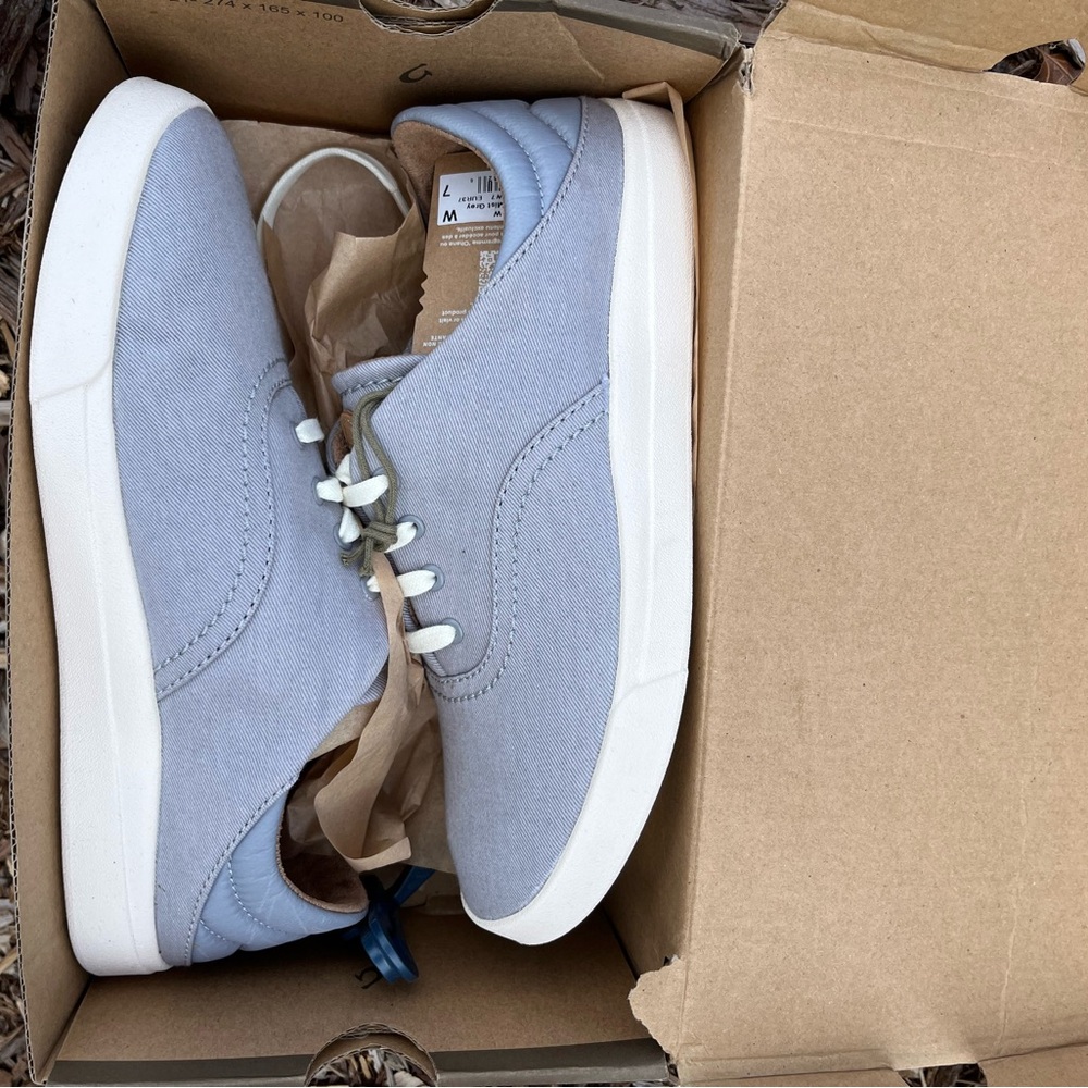 Olukai sneakers